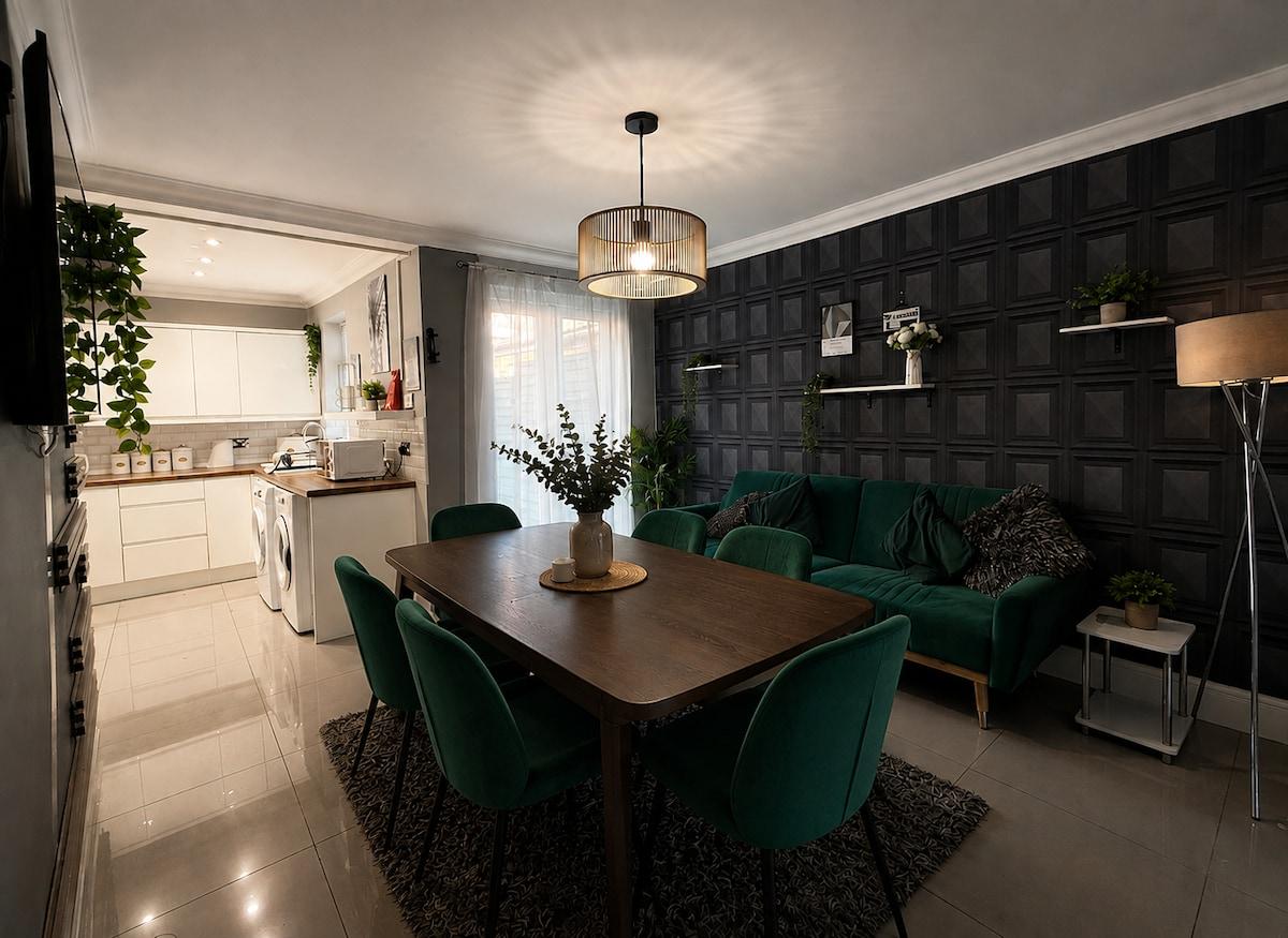 Neston House With Games Room6
